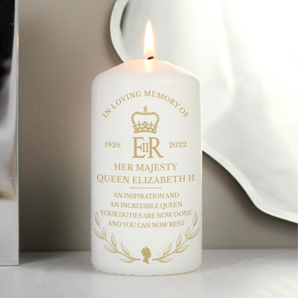 Personalised Queens Commemorative Wreath Pillar Candle Extra Image 2